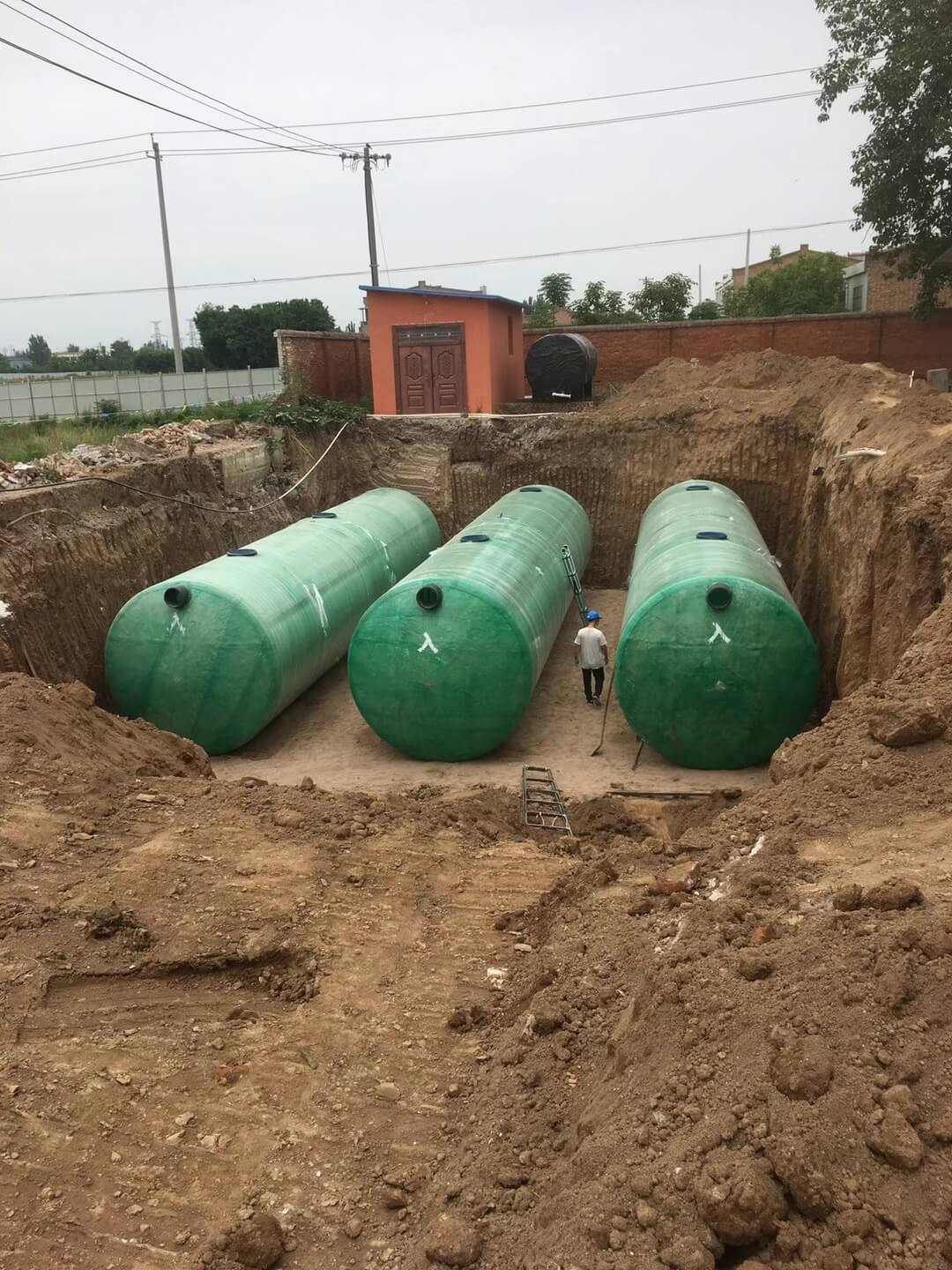 河南玻璃钢化粪池施工现场